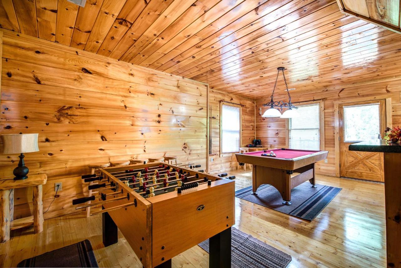 Cabin Of Dreams, 3 Bedroom Water View, Wifi, Hot Tub, Pool Table, Sleep 8 Sevierville Exterior photo